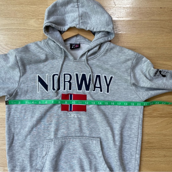 Gray Scandinavian Explorer NORWAY Hoodie Size Small - Picture 10 of 12